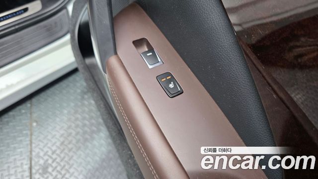 Hyundai Grandeur 2015 — photo 25