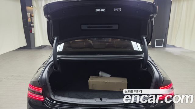 Genesis G80 2022 — photo 26