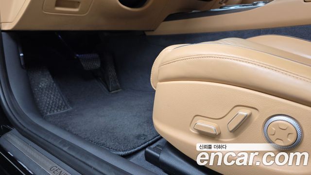 Genesis G80 2022 — photo 35