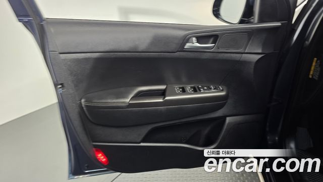 Kia Sportage 2016 — photo 14