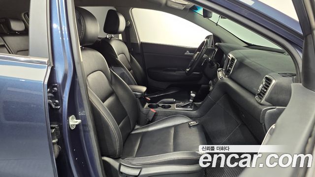 Kia Sportage 2016 — photo 16