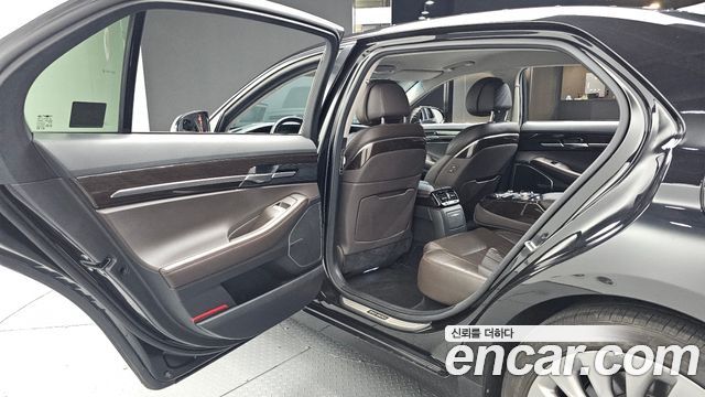 Genesis EQ900 2018 — photo 18