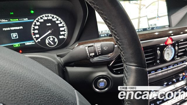 Genesis EQ900 2018 — photo 26