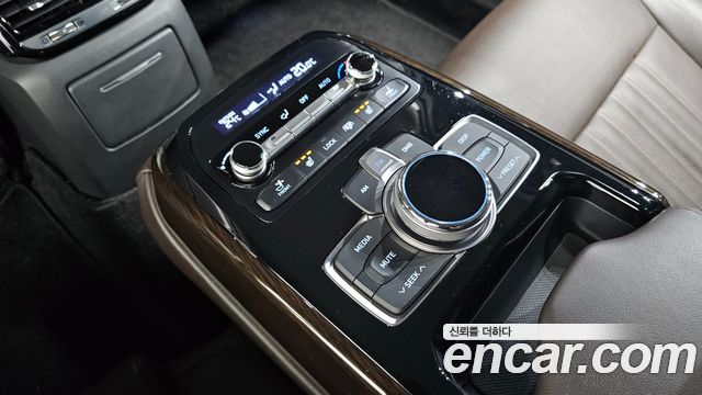 Genesis EQ900 2018 — photo 31