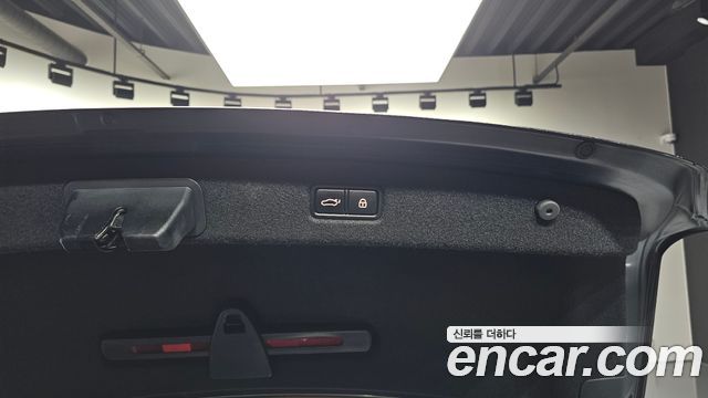 Genesis EQ900 2018 — photo 38