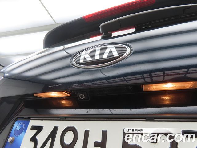 Kia Sorento 2018 — photo 17