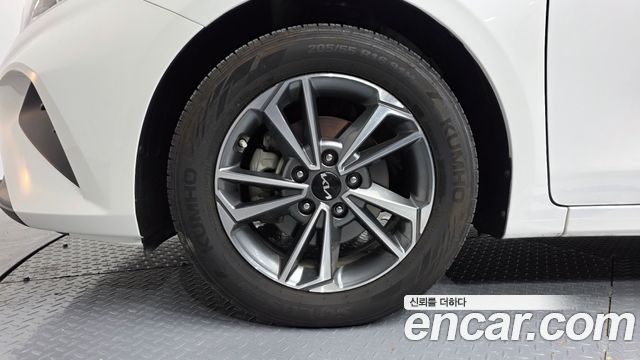 Kia K3 2022 — photo 5