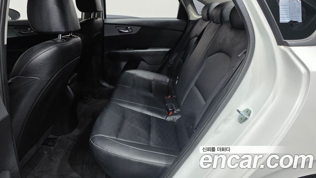 Kia K3 2022 — photo 11