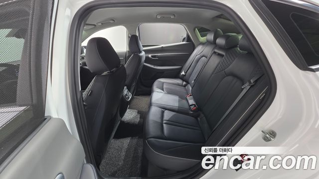 Hyundai Sonata 2021 — photo 17