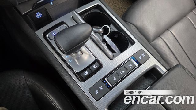 Genesis G80 2019 — photo 9
