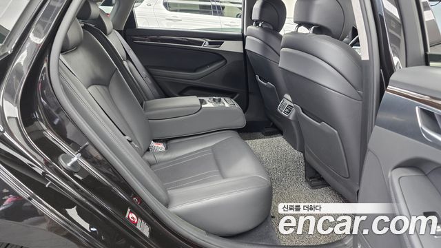 Genesis G80 2019 — photo 12
