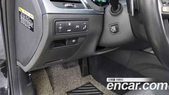 Genesis G80 2019 — photo 18