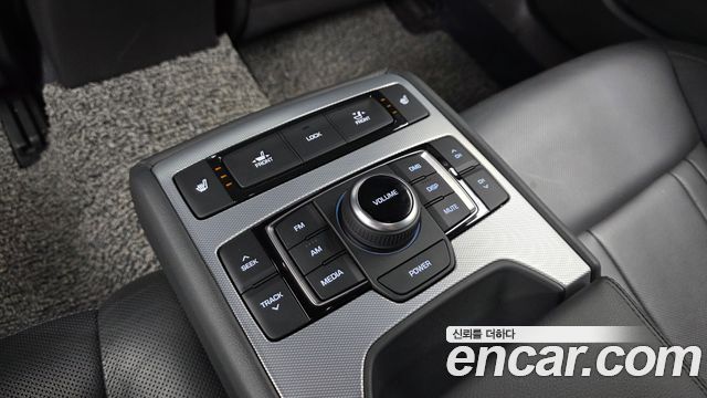 Genesis G80 2019 — photo 19