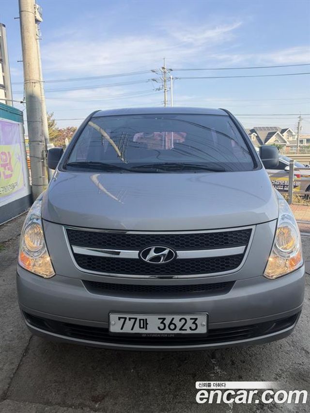 Hyundai Starex 2012 — photo 1
