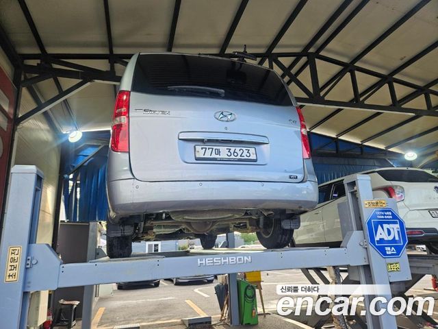 Hyundai Starex 2012 — photo 3