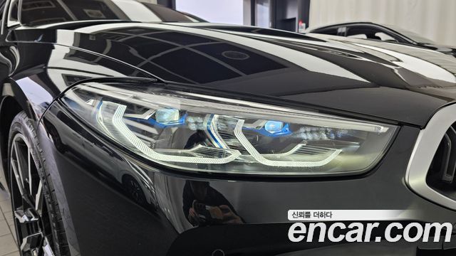 BMW 8-Series 2023 — photo 8