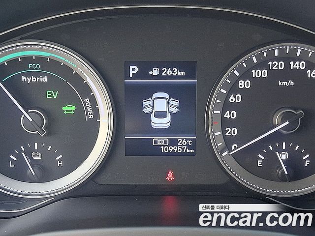 Hyundai Grandeur 2018 — photo 8