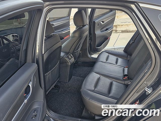 Hyundai Grandeur 2018 — photo 16