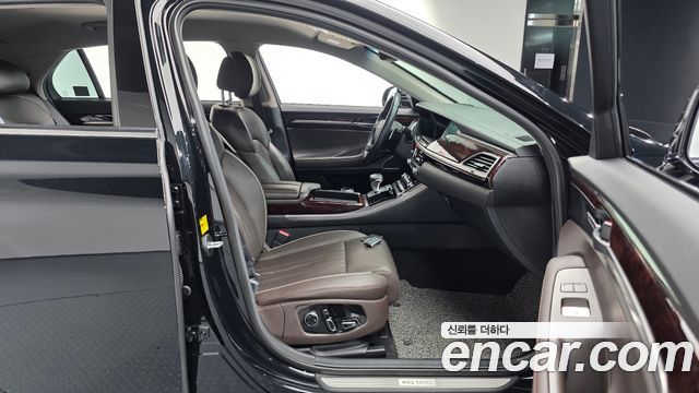 Genesis EQ900 2016 — photo 16