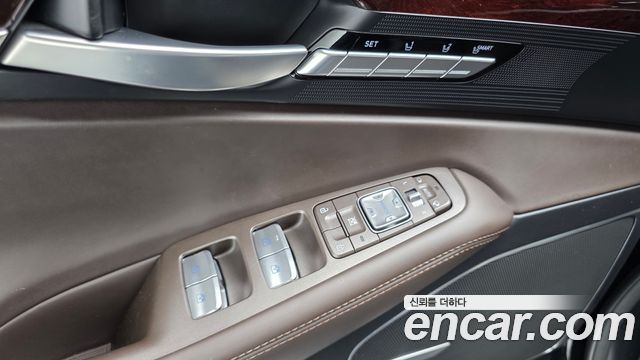 Genesis EQ900 2016 — photo 29