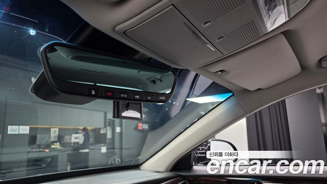 Genesis EQ900 2016 — photo 32