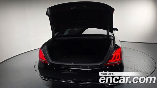 Genesis EQ900 2016 — photo 36