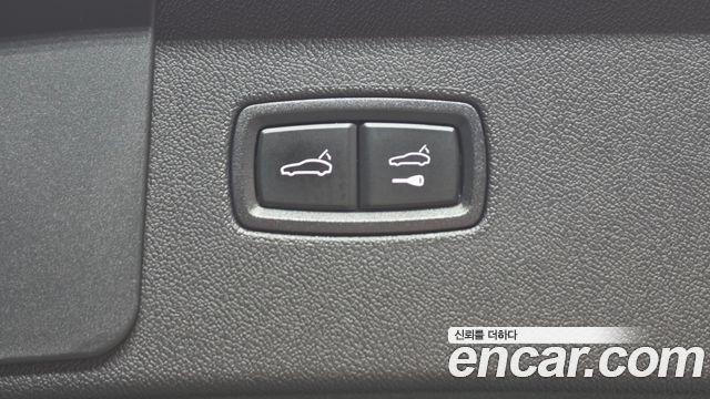 Porsche Cayenne 2023 — photo 21