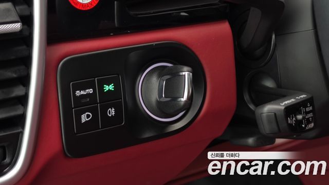 Porsche Cayenne 2023 — photo 25