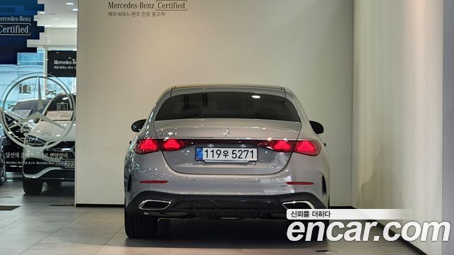Mercedes-Benz E-Class 2026 — photo 6