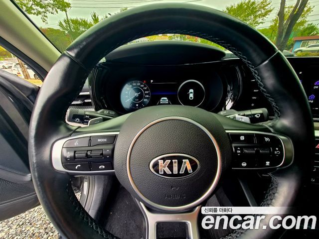 Kia K5 2021 — photo 11