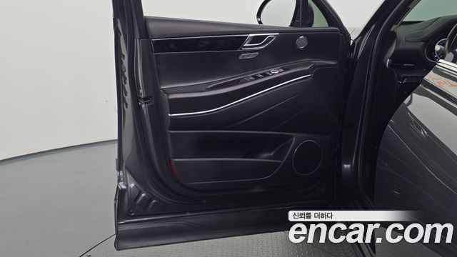 Genesis GV80 2021 — photo 14