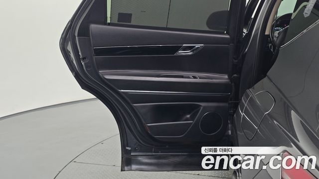 Genesis GV80 2021 — photo 15
