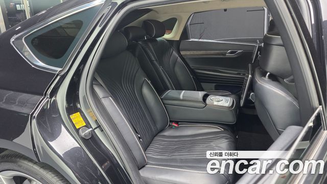 Genesis G80 2021 — photo 17