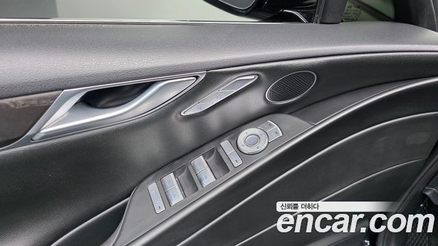 Genesis G80 2021 — photo 27