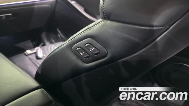 Genesis G80 2021 — photo 30