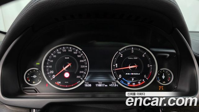 BMW X6 2019 — photo 11