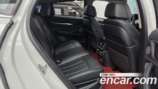 BMW X6 2019 — photo 17