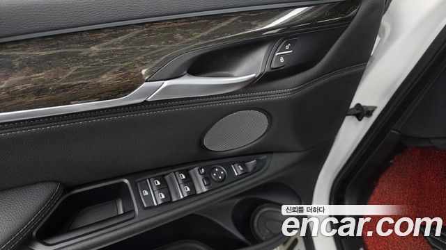 BMW X6 2019 — photo 27