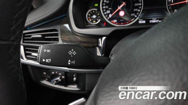 BMW X6 2019 — photo 28