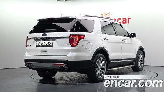 Ford Explorer 2017 — photo 2