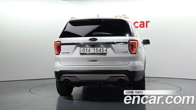 Ford Explorer 2017 — photo 4