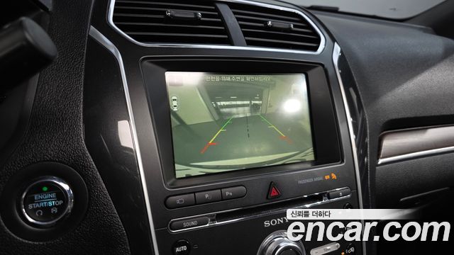 Ford Explorer 2017 — photo 15