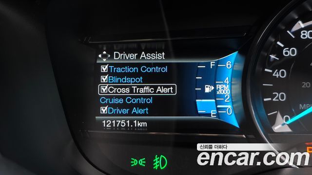 Ford Explorer 2017 — photo 16