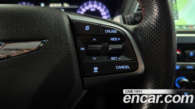 Genesis G80 2018 — photo 22
