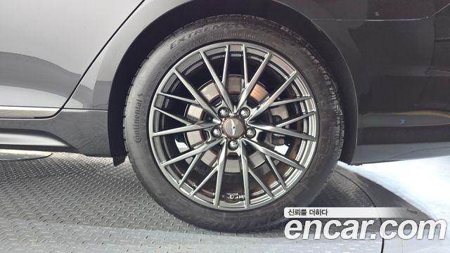 Genesis G80 2018 — photo 7