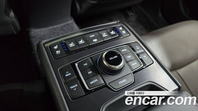 Genesis G80 2018 — photo 27