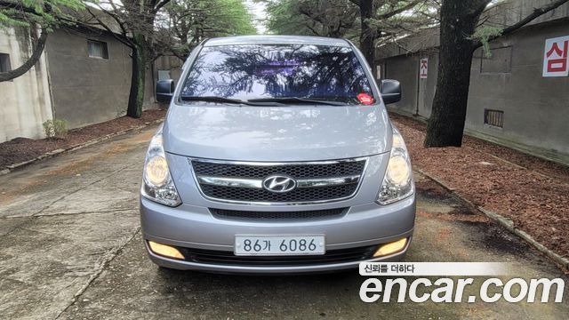 Hyundai Starex 2016 — photo 2