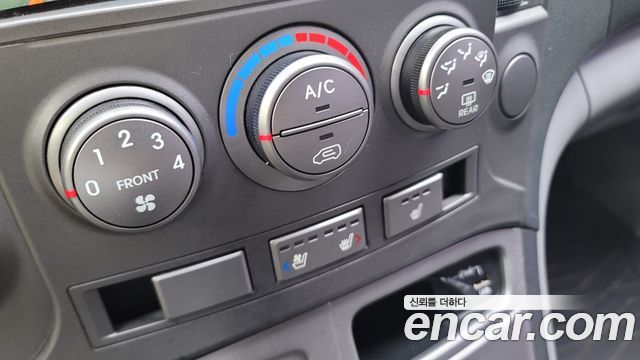 Hyundai Starex 2016 — photo 14