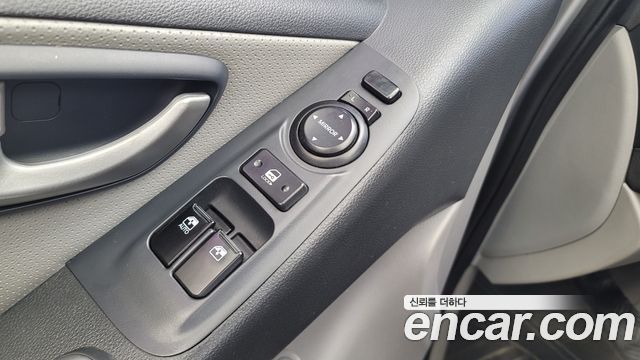 Hyundai Starex 2016 — photo 15