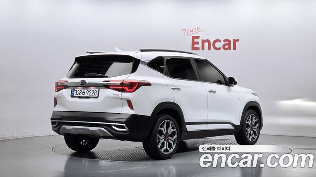 Kia Seltos 2020 — photo 2